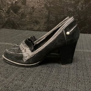 Nine West  size 7.5-8 chunky 3 inch black suede heels